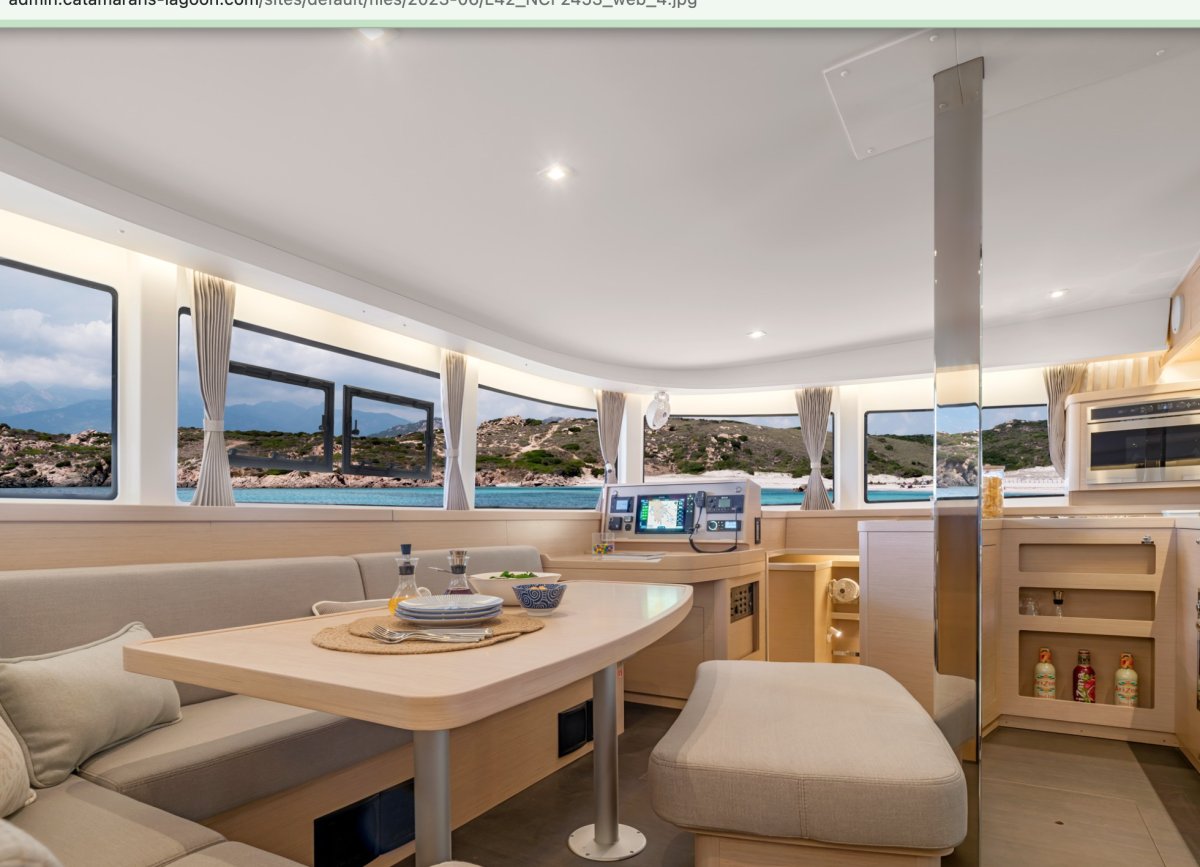 Lagoon - 4 {{i18n.baths}}