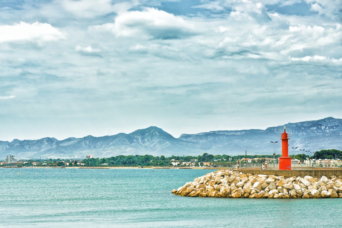 Segeln und Aperitif in Cambrils genießen
