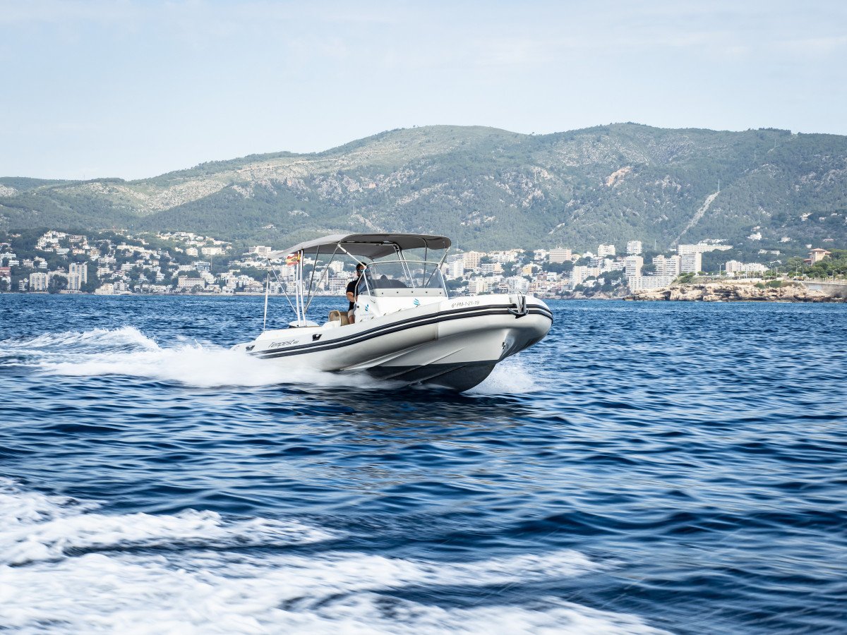 Semirigida-en-Mallorca