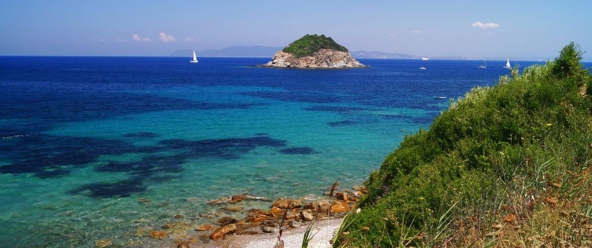 Una giornata di navigazione lungo la costa ligure verso la Costa Azzurra