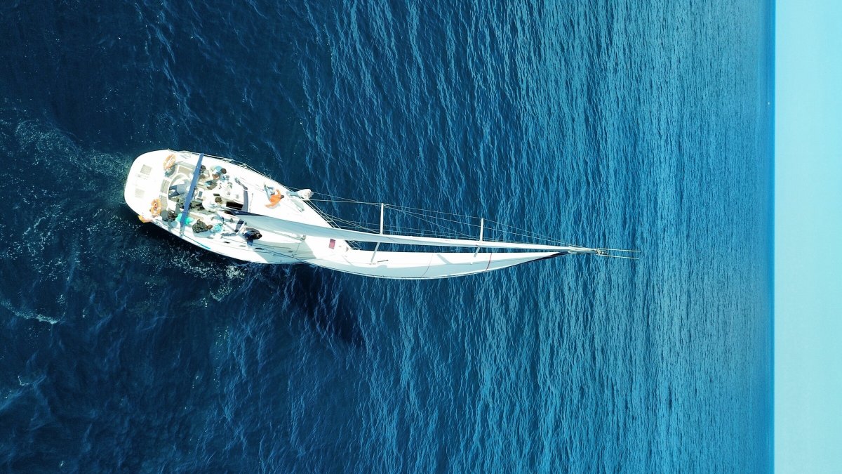 Sailing practice in Gipuzkoa