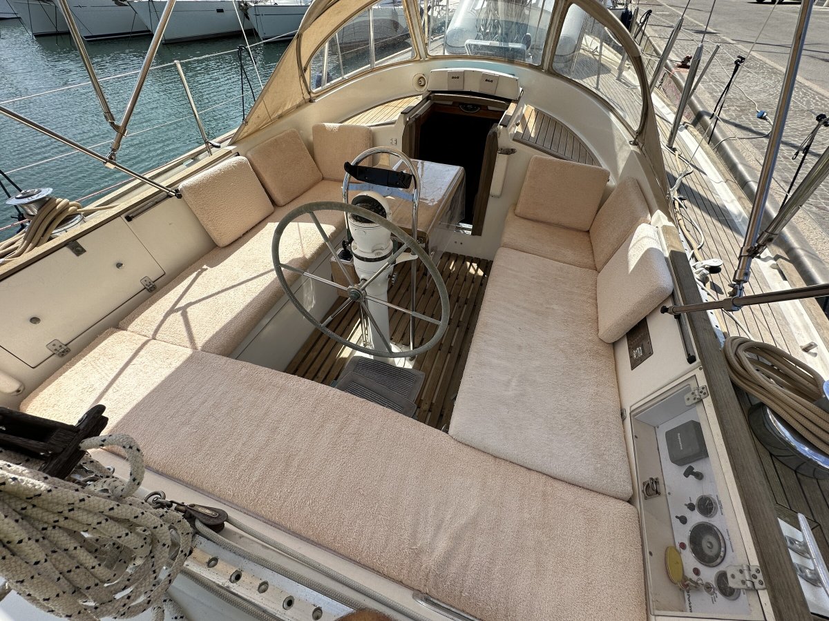 Viaggio in barca a vela sull'Elba con un Ketch confortevole