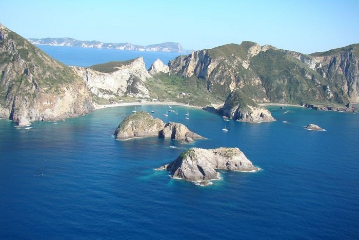 Beach Hopping Pontine Islands