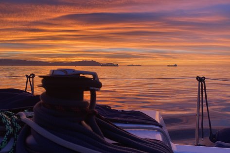 Puesta de sol en velero en Bilbao