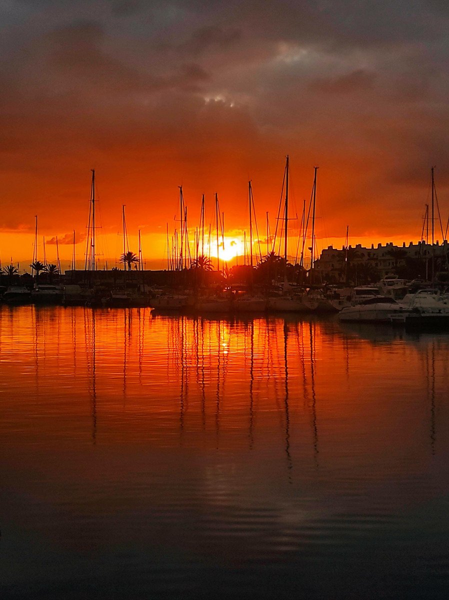 Viaggio in barca lungo la costa murciana per Pasqua