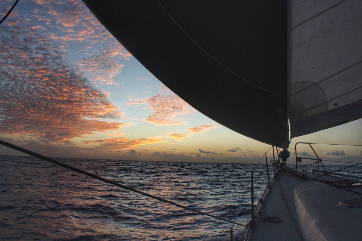 Sailing challenge at sea