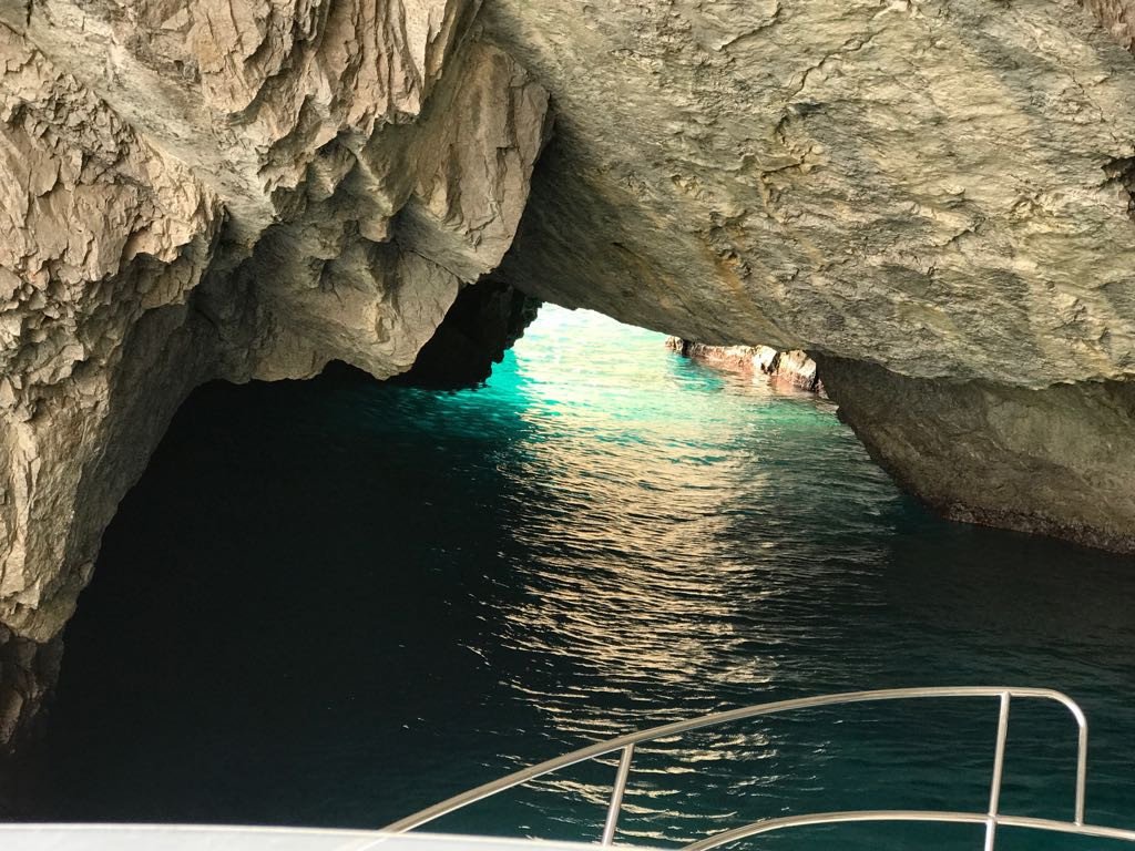 Motorboat - Jeanneau - 2 cabins