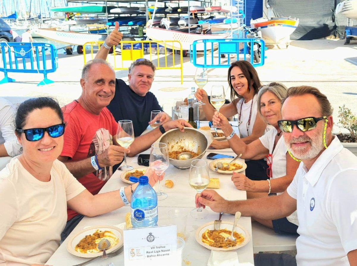 Ansicht des Hafens von Alicante während der Maximum Caturla Trophy Regatta