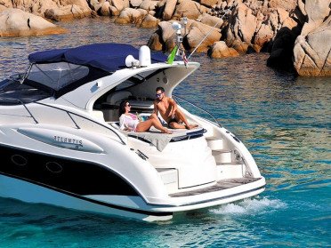 Luxury Motor Yacht charter from Algarve
