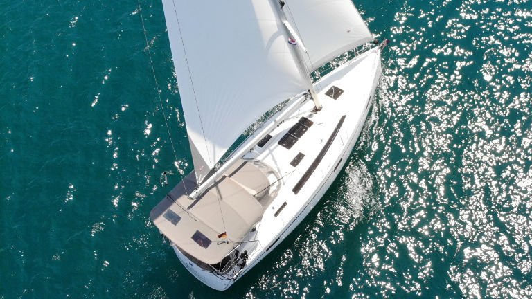 Bavaria Yachts - 1 baths