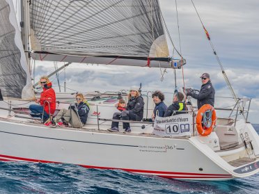 Rías Baixas: Sailing course. Coastal Navigation, Maneuvering and Trimming.