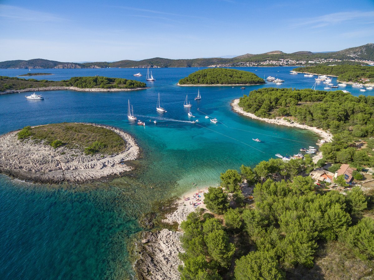 Discover Croatia aboard a yacht