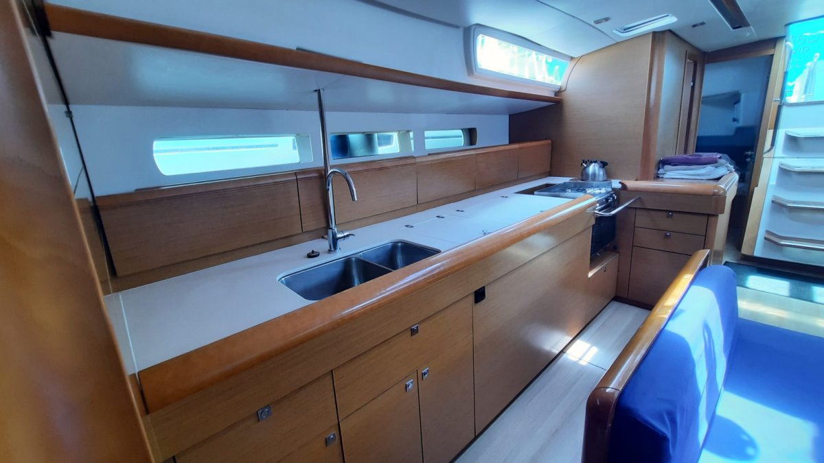 Sailing course to extend the PER