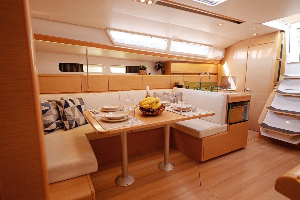 Velero - Jeanneau - 2018