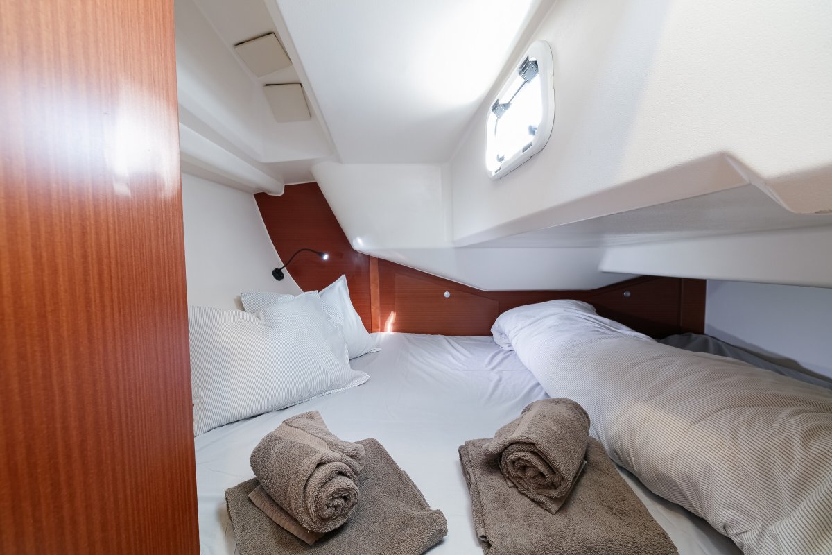 Segelboot - Hanse - 6 {{i18n.capacity}}