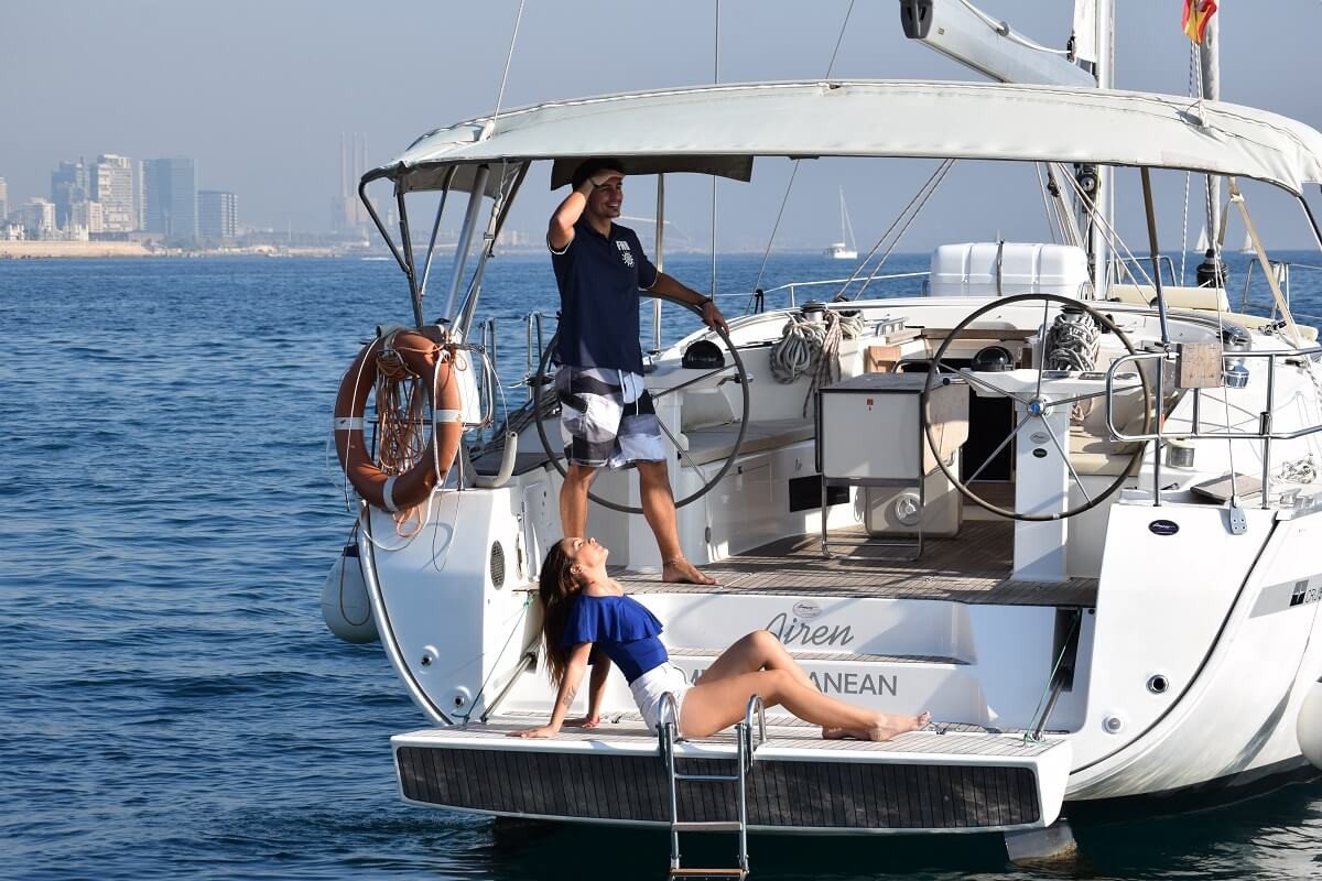 sailboat-rental-barcelona-bavaria-45-13