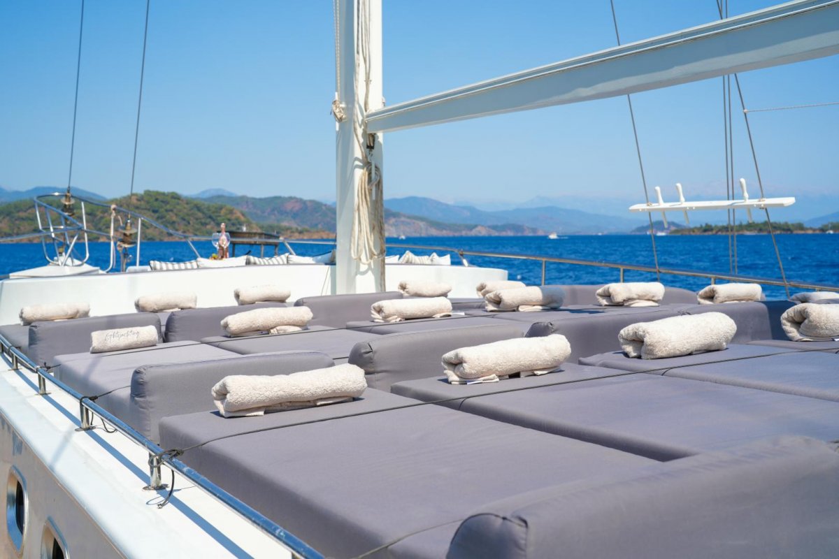 Aegean Yachts - 20 {{i18n.capacity}}