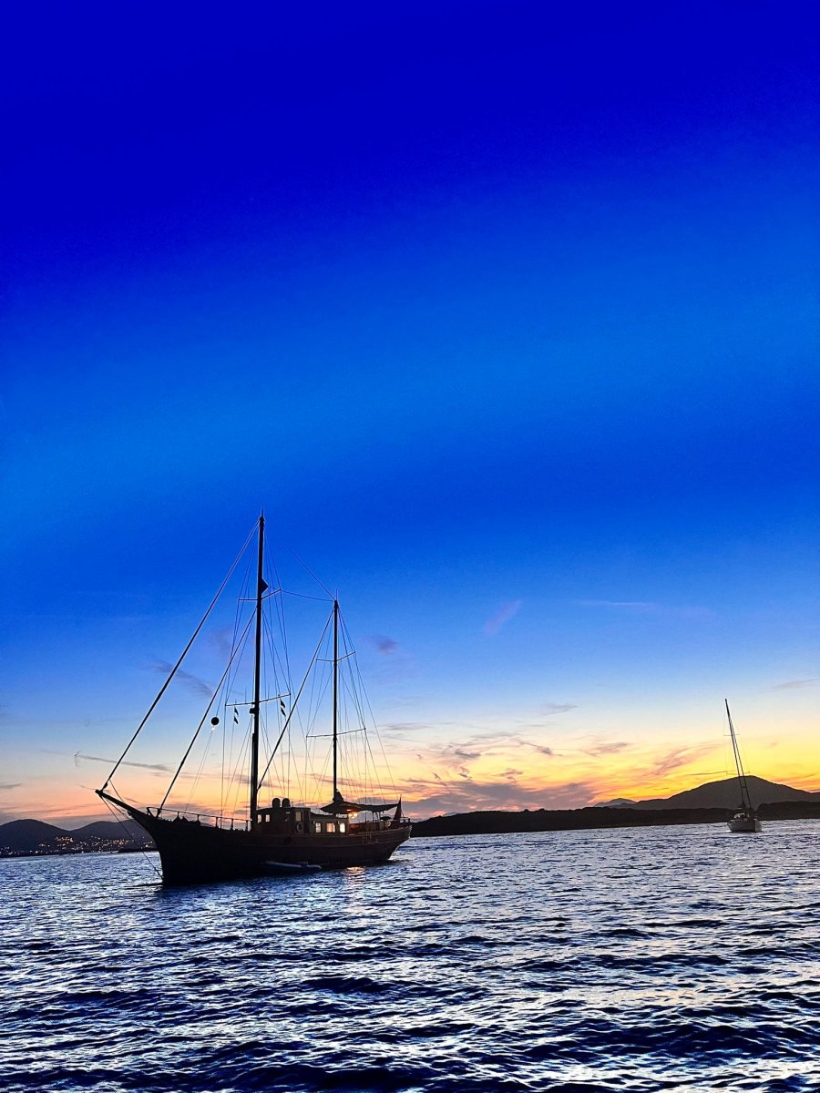 Explore the most beautiful bays and coves of Sardinia.