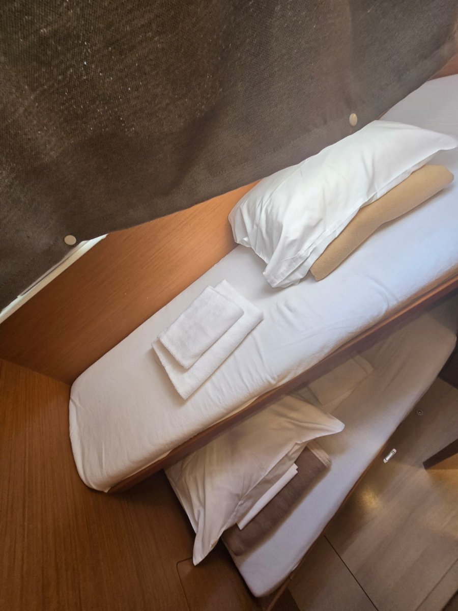 Velero - Jeanneau - 2009