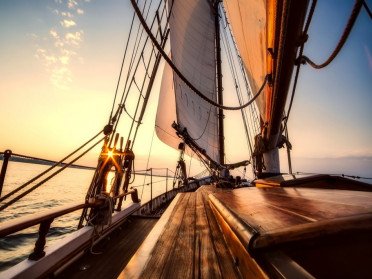 sailing-2542901_1920-1024x682