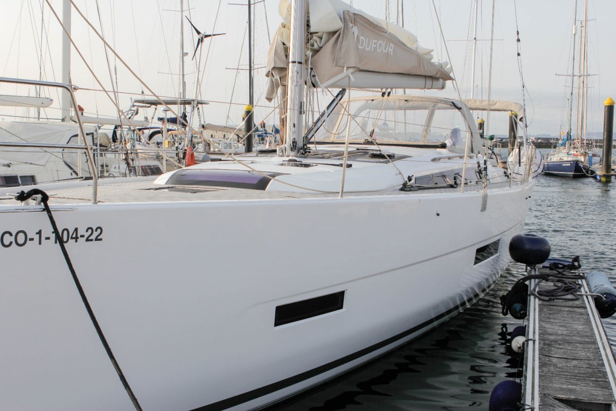 Dufour Yachts - 13.5 {{i18n.meters}}