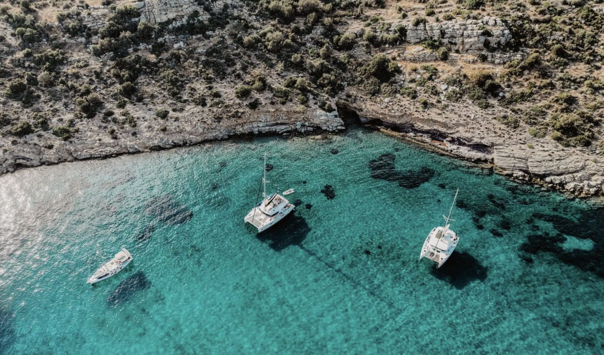 Katamaran-Tour durch das griechische Mittelmeer von Athen