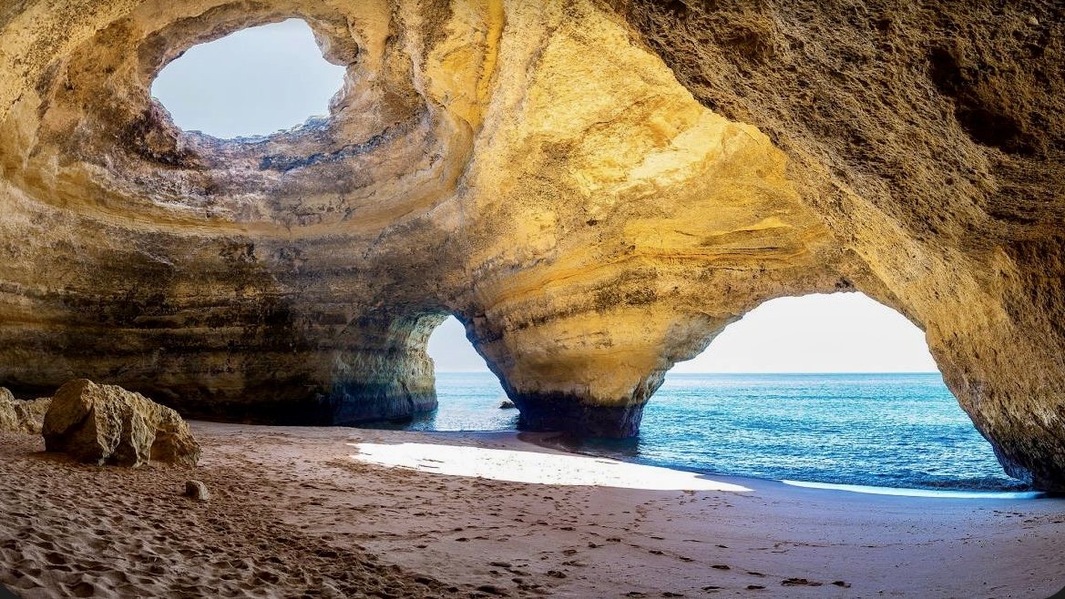 Von den Azoren aus machen wir uns auf den Weg nach Madeira, die Insel der ewigen Frühlinge