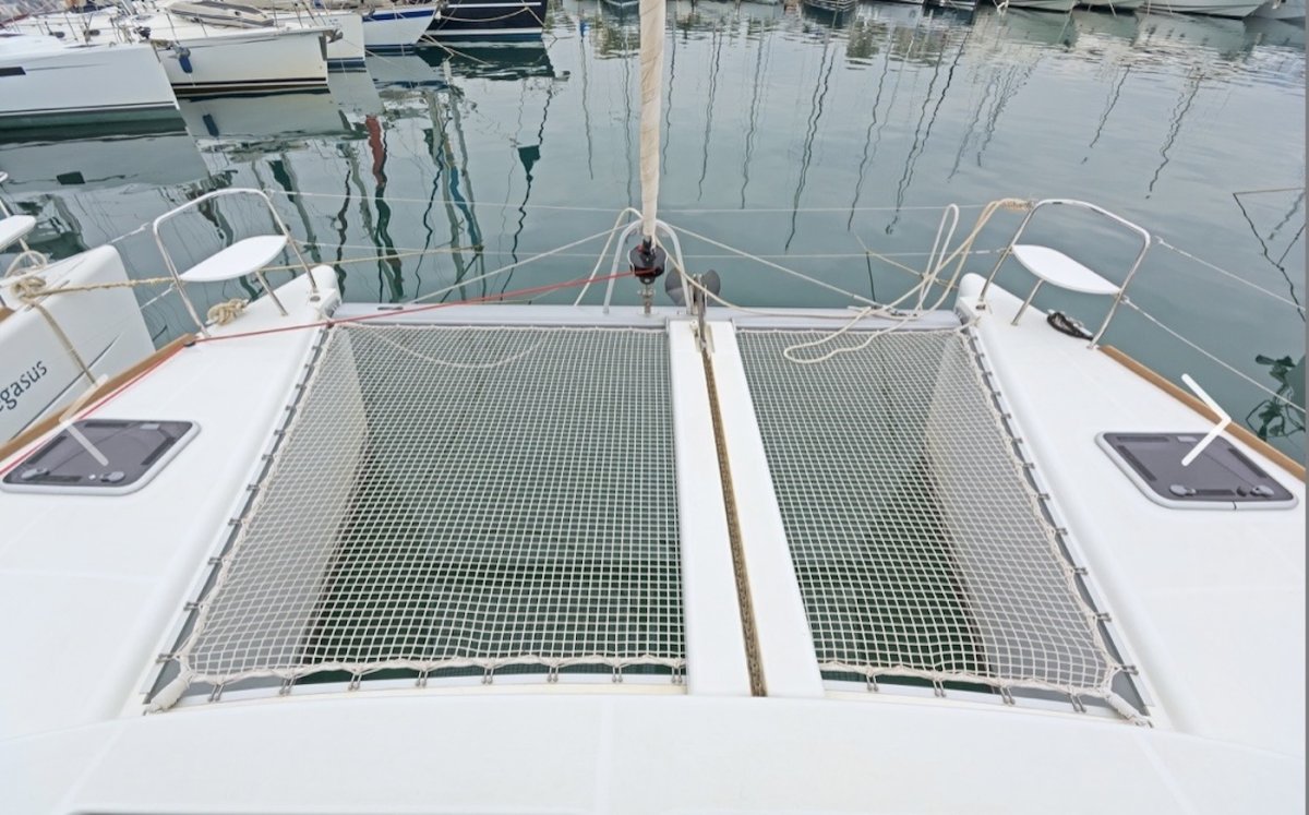 Sailboat - Lagoon - 4 cabins