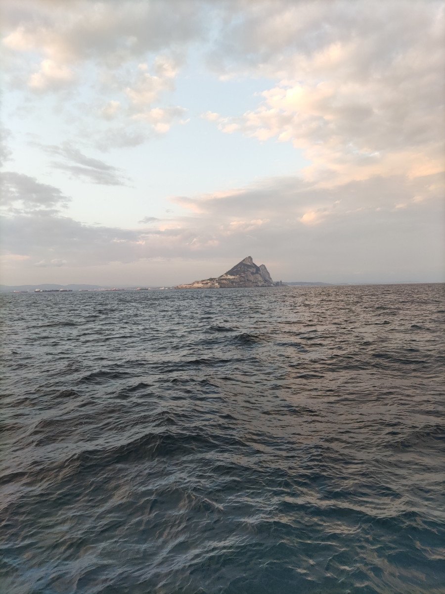 Viaje en barco desde Benalmádena a Ceuta