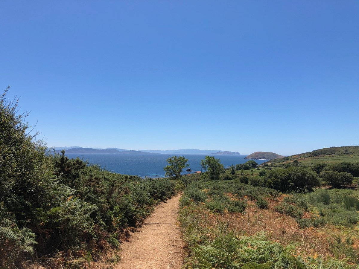 Explora las playas vírgenes de las Islas Cíes