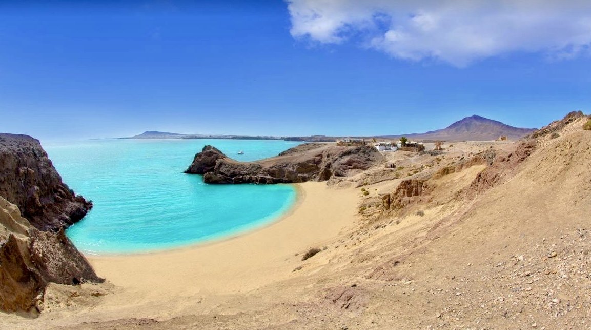 Scopri le meraviglie naturali delle isole della Macaronesia in catamarano