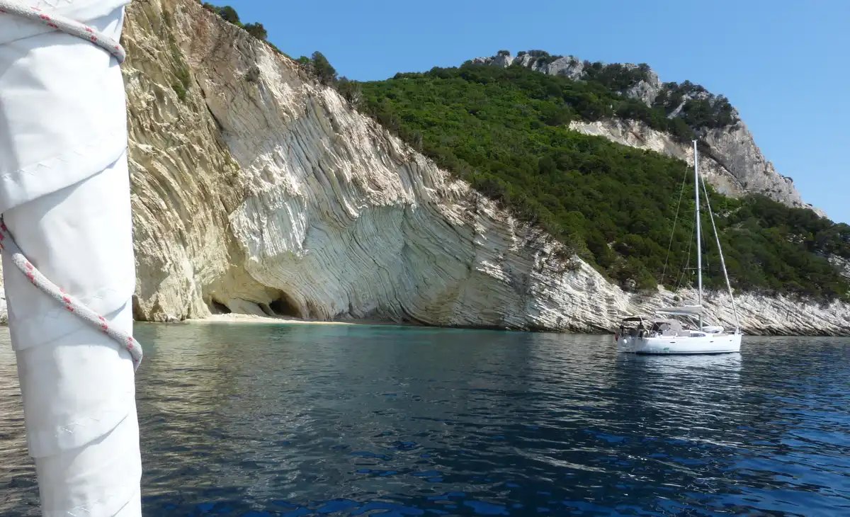 Abenteuer auf offener See mit unserem Segelboot