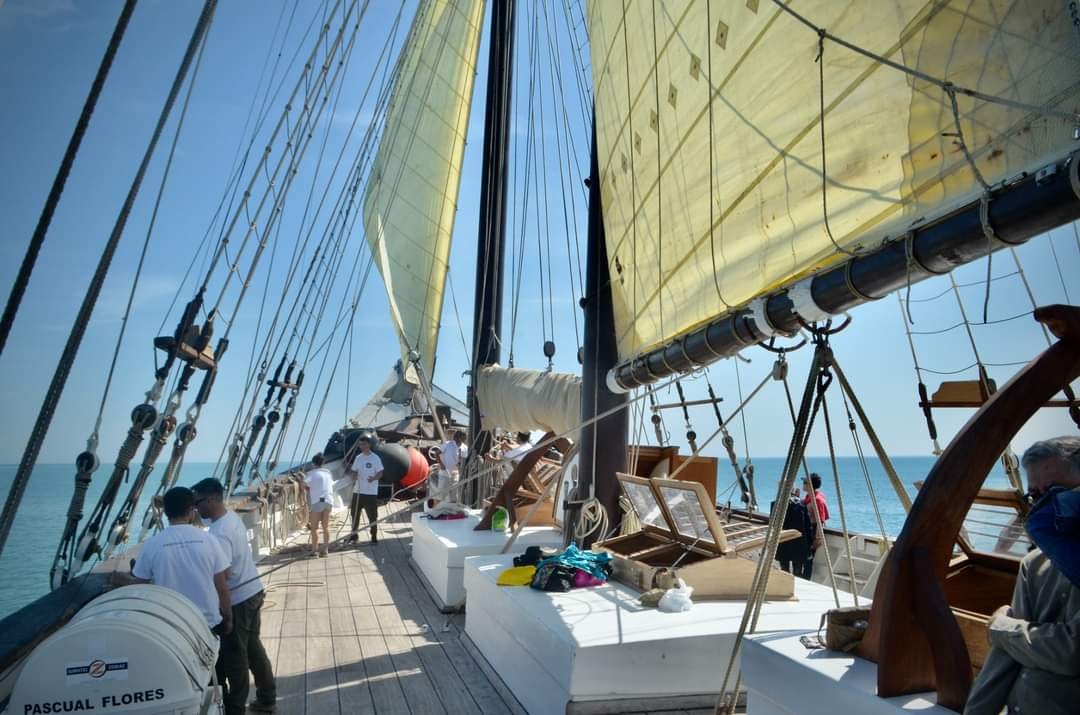 Segelkurs auf einem klassischen Boot