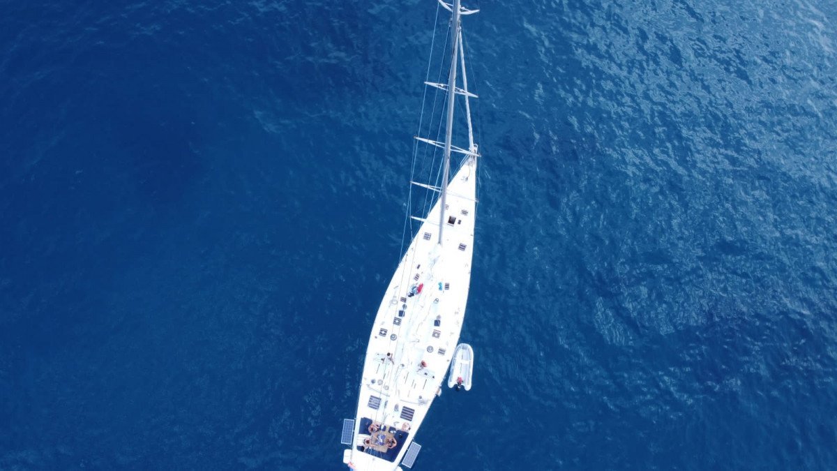 Viaggio in barca alle Isole Galapagos attraverso il Pacifico e il Canale di Panama