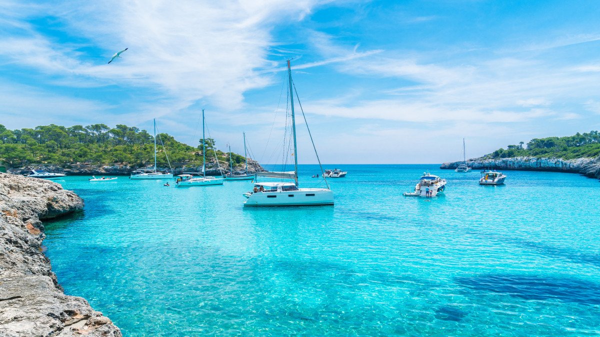 Sailing in the Mediterranean - exploring Mallorca bay to bay