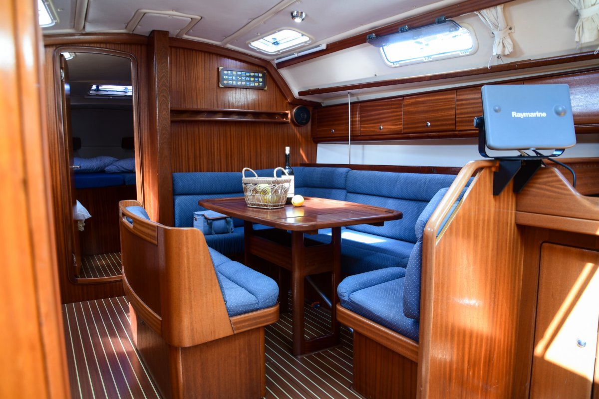 Sailboat - Bavaria Yachts - 3 cabins