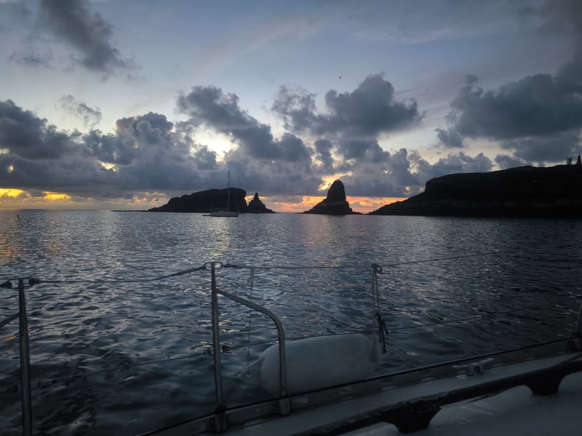 Navegación exprés en velero desde Columbretes a Ibiza