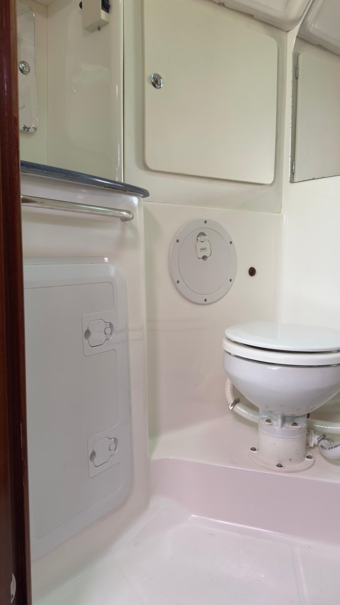 Sailboat - Bavaria Yachts - 3 cabins