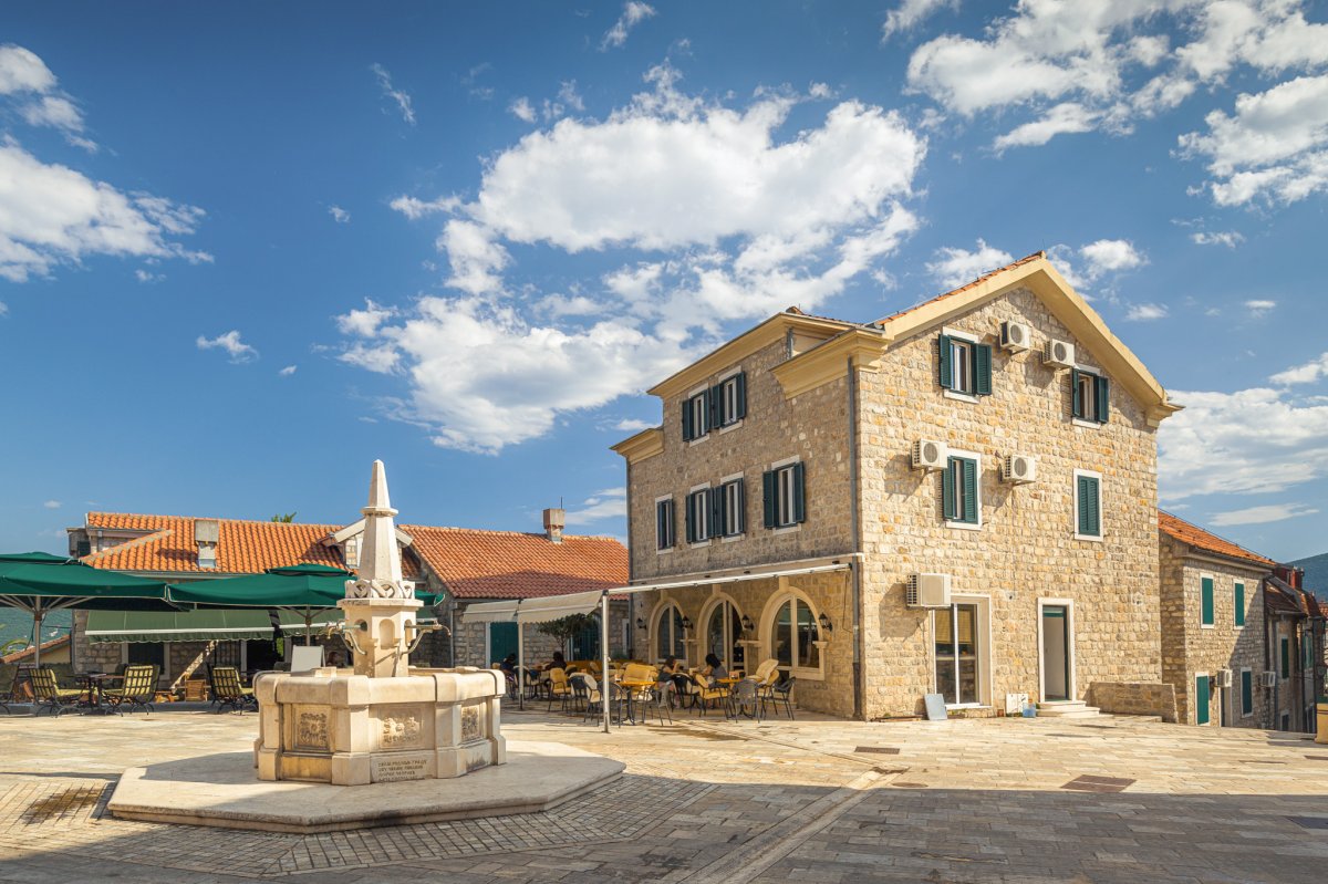 Katamaran-Kreuzfahrt in Montenegro