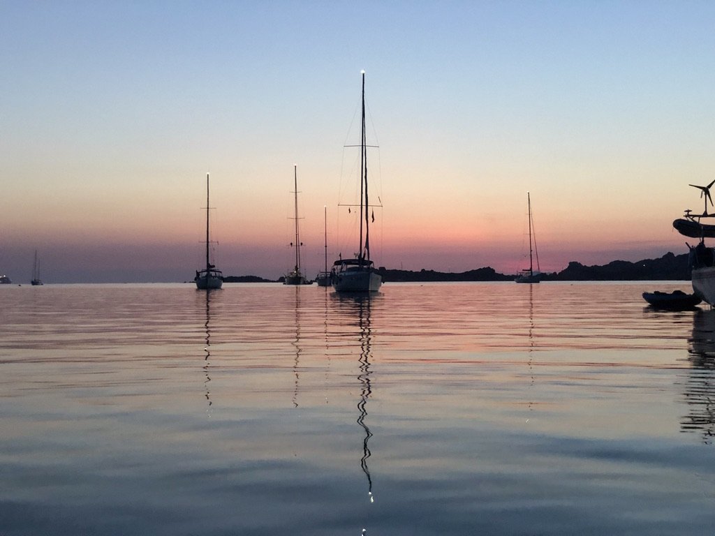 Segeln entlang der Küsten Sardiniens und Korsikas