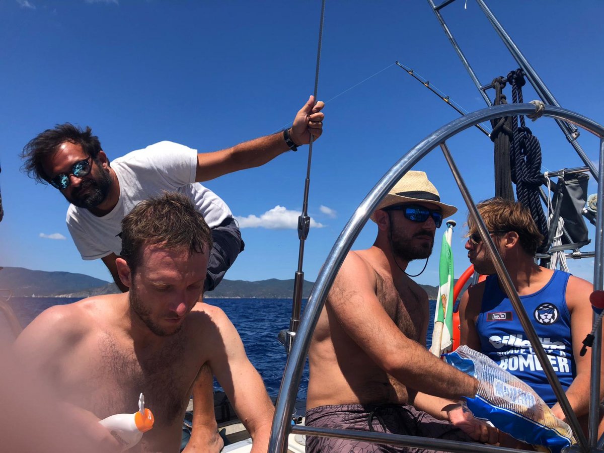 Weekend all'isola d'Elba in barca: fra mare, fiori e nuove amicizie