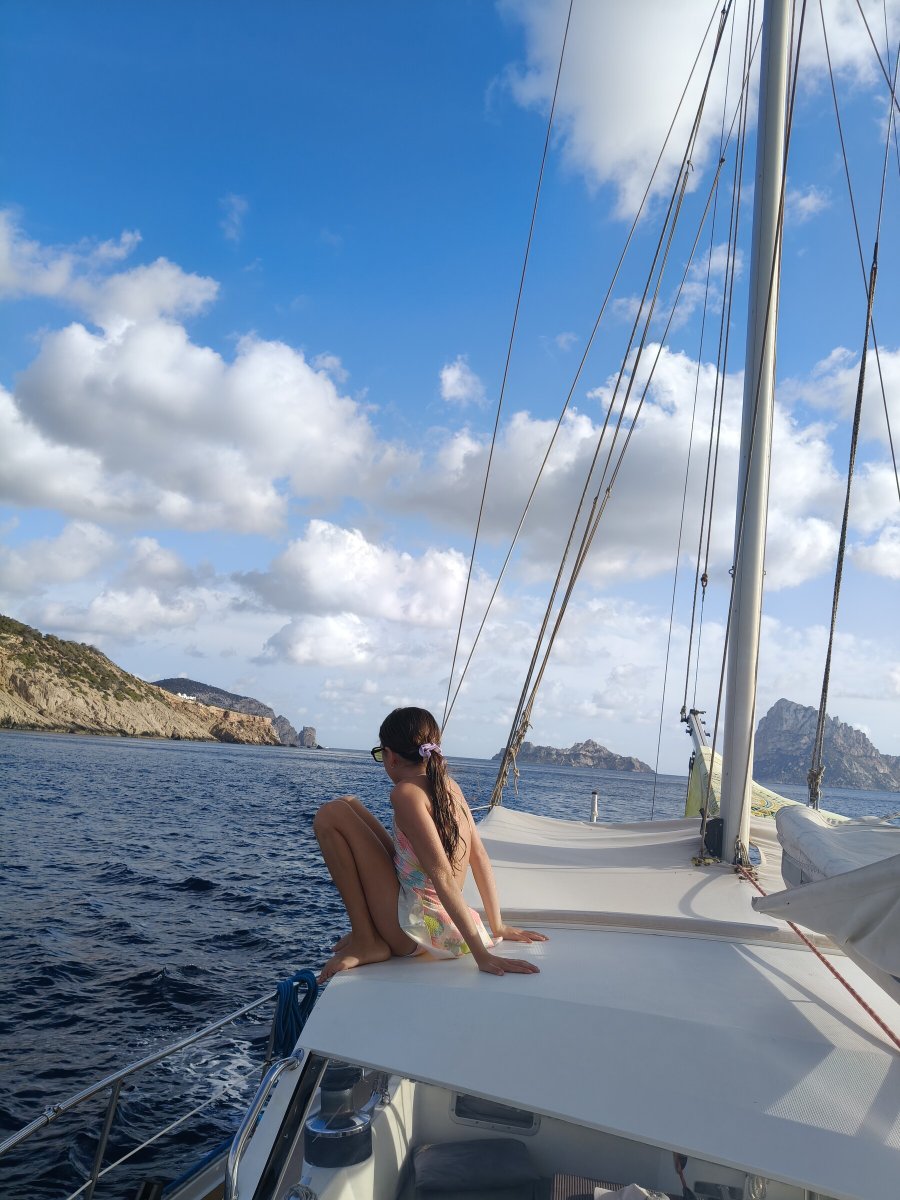 Navega en velero por Mallorca con cocinera a bordo