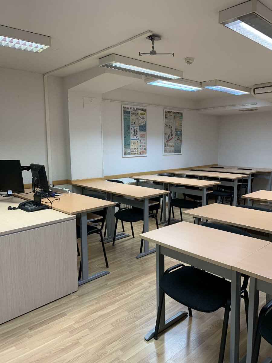 Equipamiento necesario para el curso de Patrón de Recreo PER en Madrid