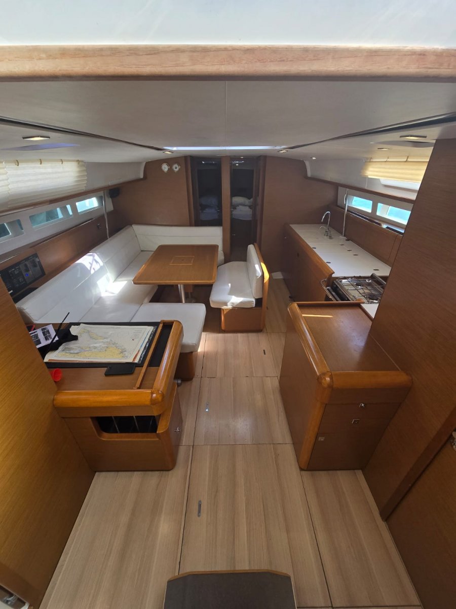 Segelboot - Jeanneau - 9 {{i18n.capacity}}