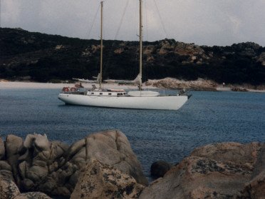 Noleggio di ketch classico nelle meravigliose Isole Pontine