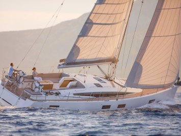 Travesía de Valencia a Lanzarote en flota de veleros y catamaranes
