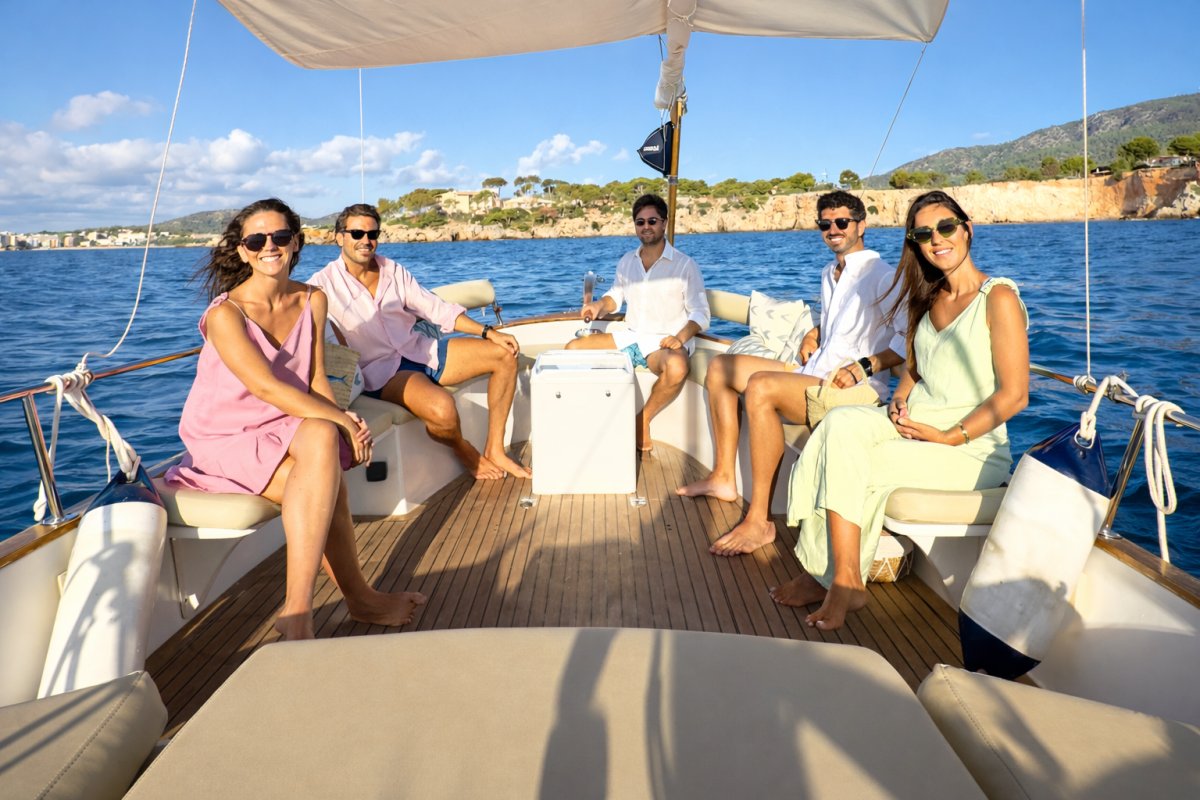 Excursión en llaüt eléctrico desde Puerto Portals