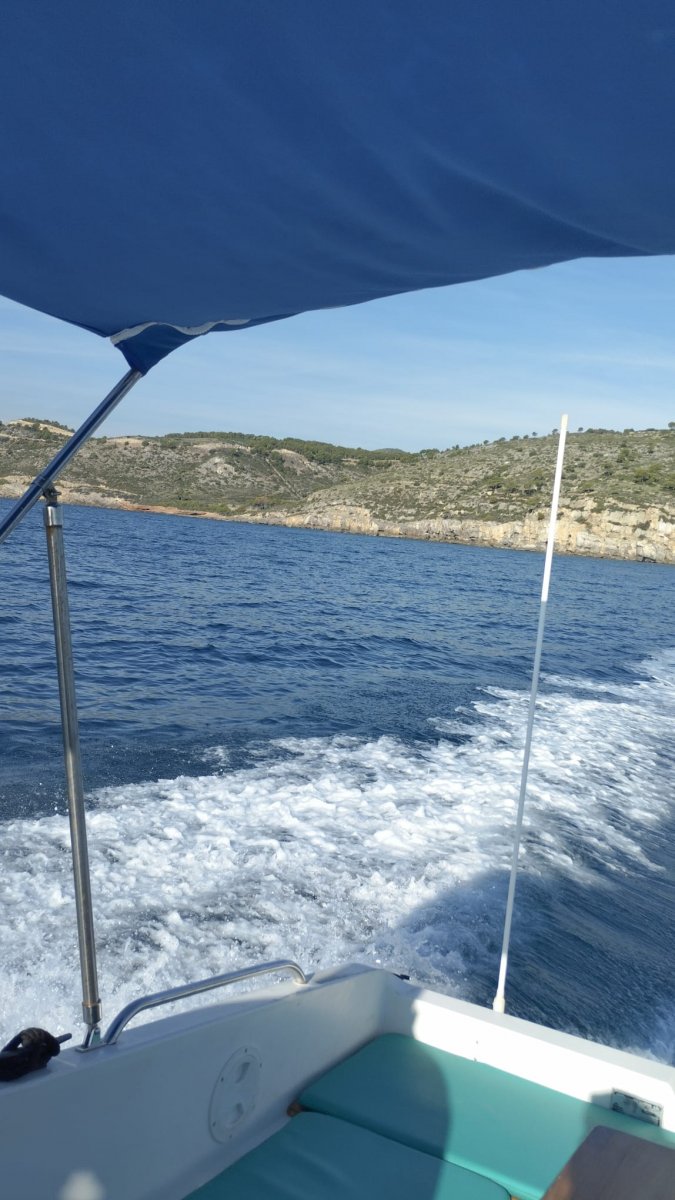 Goditi la pratica di navigazione e radio PNB a Oropesa del Mar