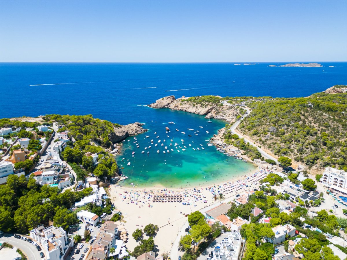 Sail in a catamaran through Ibiza and Formentera: privacy, comfort, and freedom