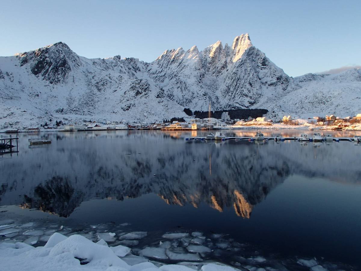 Arktische Kreuzfahrten und Navigation von Bodo nach Lofoten und Island